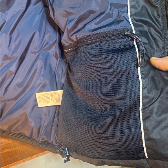 Lacoste Womens Hooded Puffer Jacket Excellent Condition! FR 45  US extra small - Picture 7 of 9